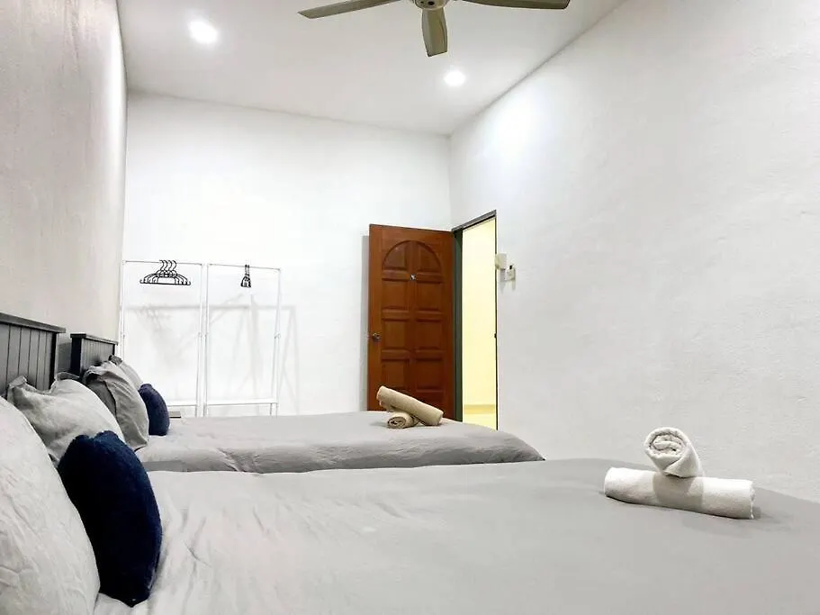 Modern Cozy Sweet House 4 Room 10Pax@Alma Bm Bukit Mertajam 0*,