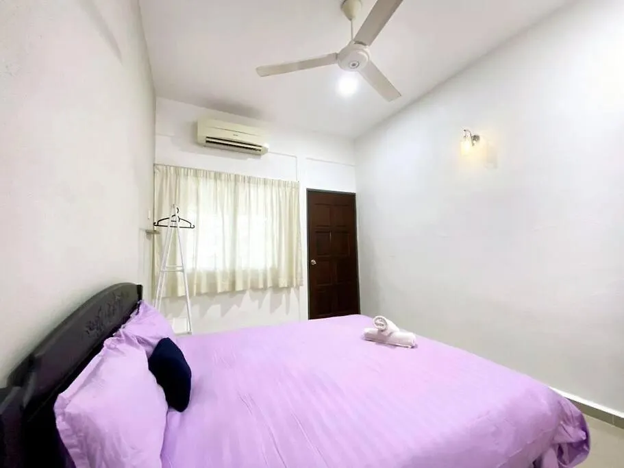 Hébergement de vacances Modern Cozy Sweet House 4 Room 10Pax@Alma Bm Bukit Mertajam
